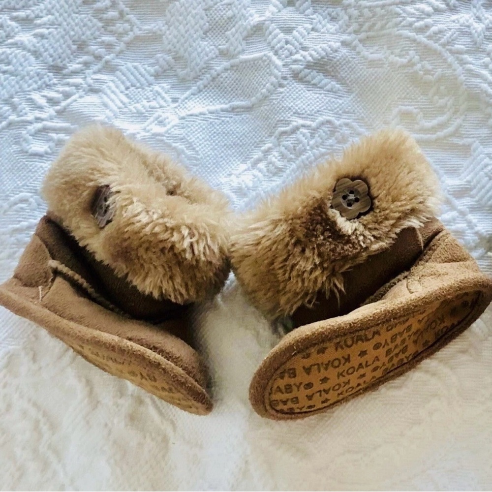 Koala Baby Brown Faux Fur Button Booties | Size 1 | 4.75” Sole
